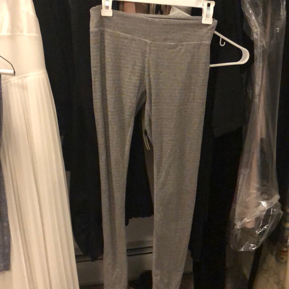 Brandy Melville leggings